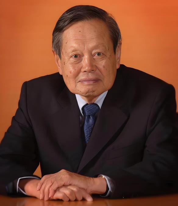 103岁的杨振宁长寿秘诀,最重要的不是喝水和运动,谨记这几点
